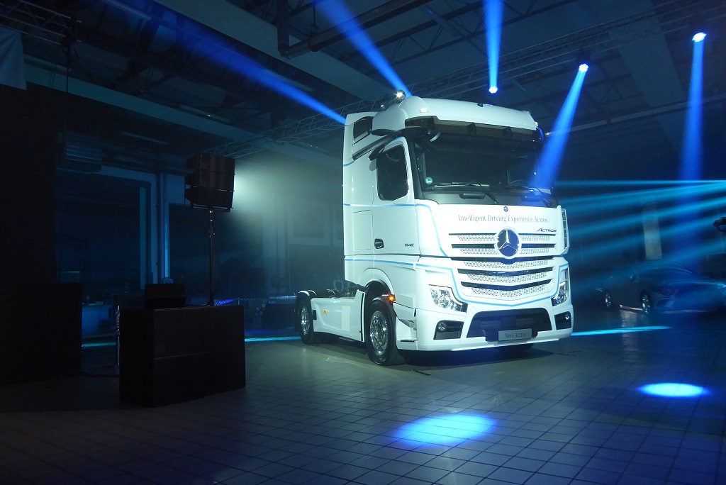 Predpremierno novi Actros v Ljubljani