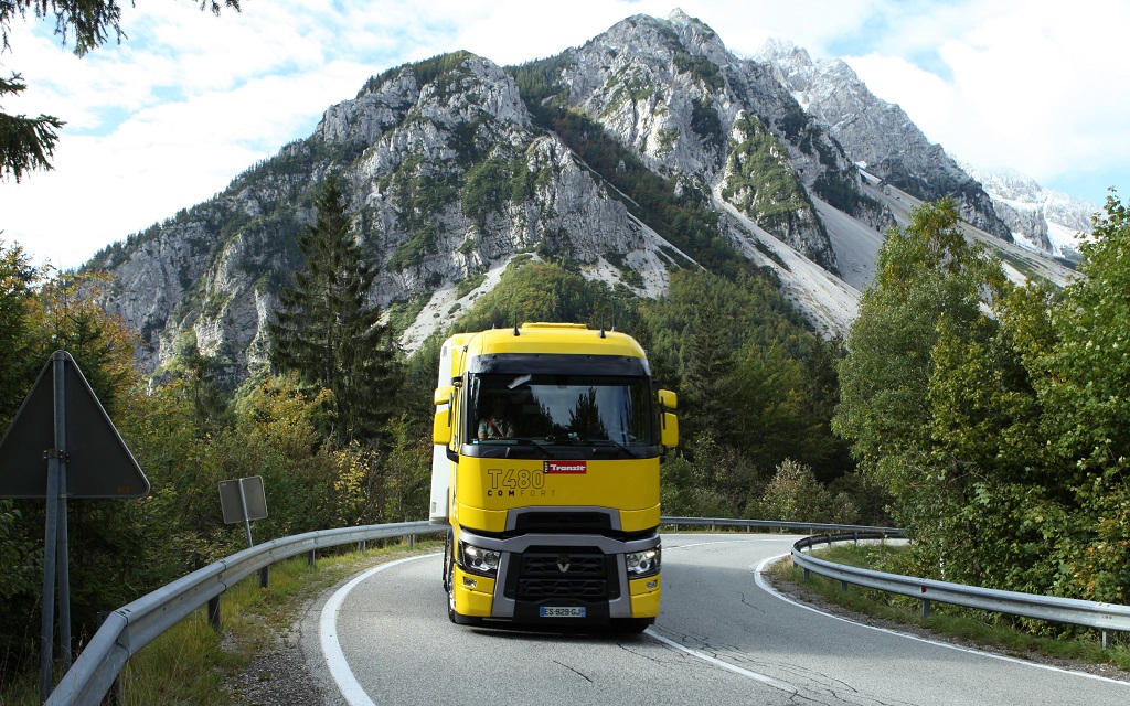 Na cesti z Renault Trucks T HIGH 480 T4X2 EEC