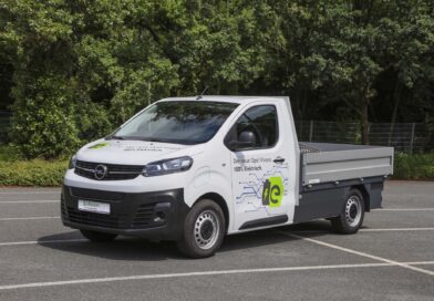 Opel Vivaro v izvedbi Flatbed Truck