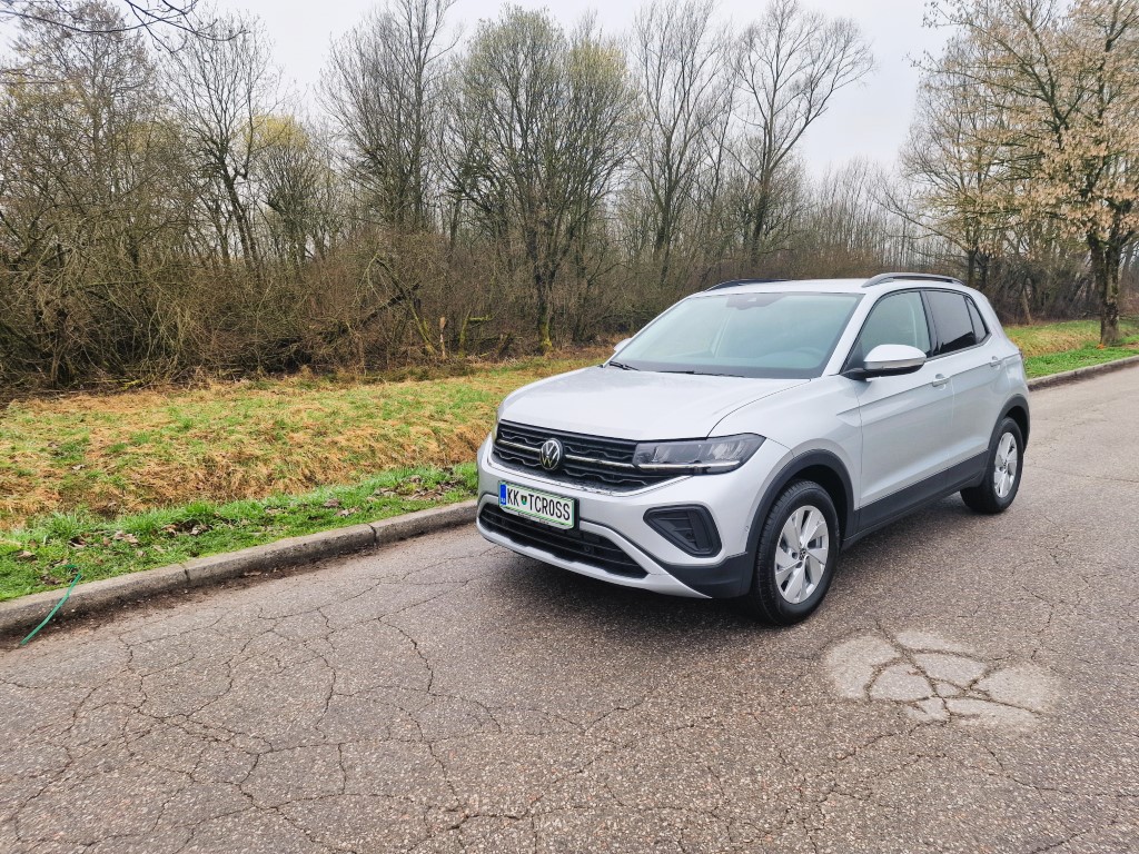 VW T-Cross prinaša svež stil in izboljšano notranjost
