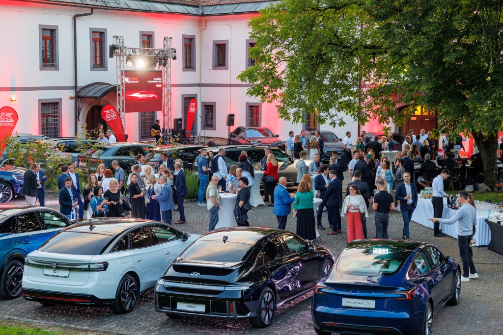 Managerski avto leta 2024 je Mercedes razreda E