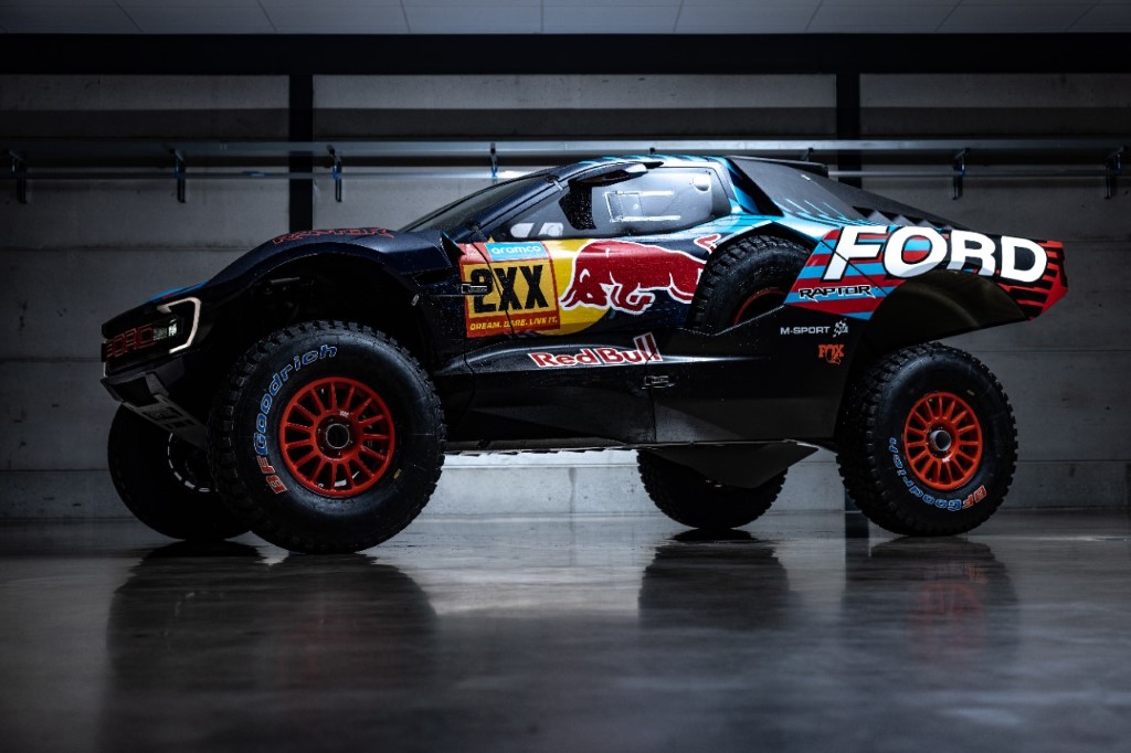 Raptor gre tudi na Dakar