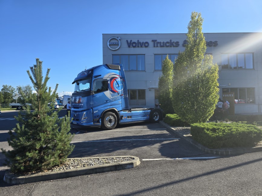 Volvo Slovenija obeležil 25 let